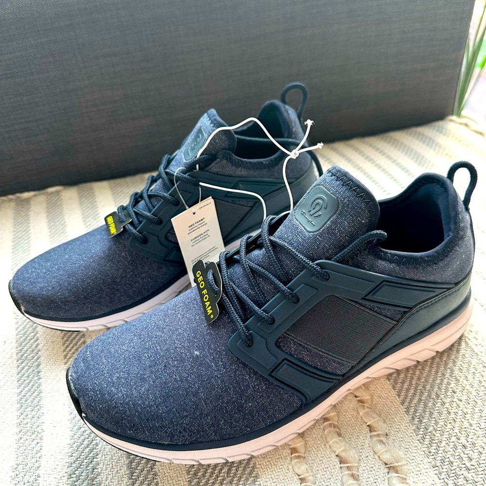 Champion Lightweight Training Cushion Fit Men's athletic shoes - new with tag